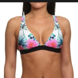 NWT Rip Curl Women Palms Away Halter Bikini Top